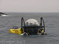 Avi & Orly Klapfer with pilot Nico Ghersinich return from the first dive of Deeo See